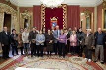Entrega de llaves a algunos de los 252 usuaruios de los apartamentos tutelados