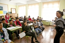 El programa "Vamos a leer" ofrece sesiones de narración oral, encuentro con escritores y asesoramiento a los profesores