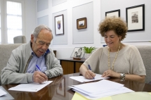 Firma del convenio con el Banco de Alimentos