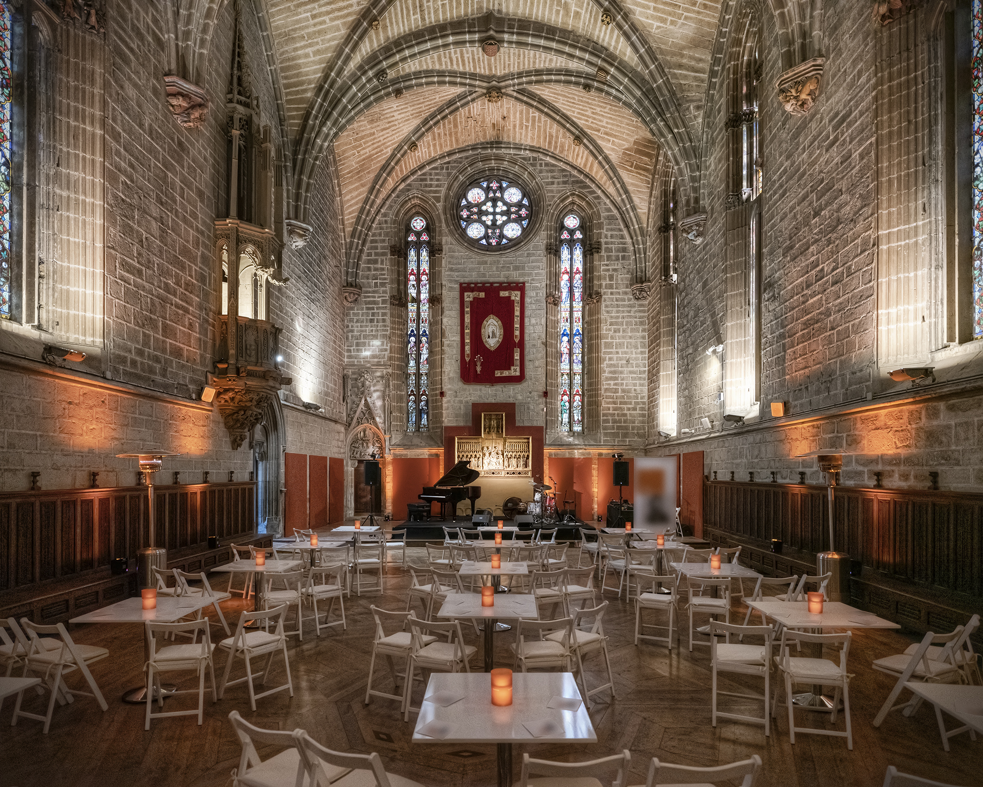 Catering en la catedral de Pamplona