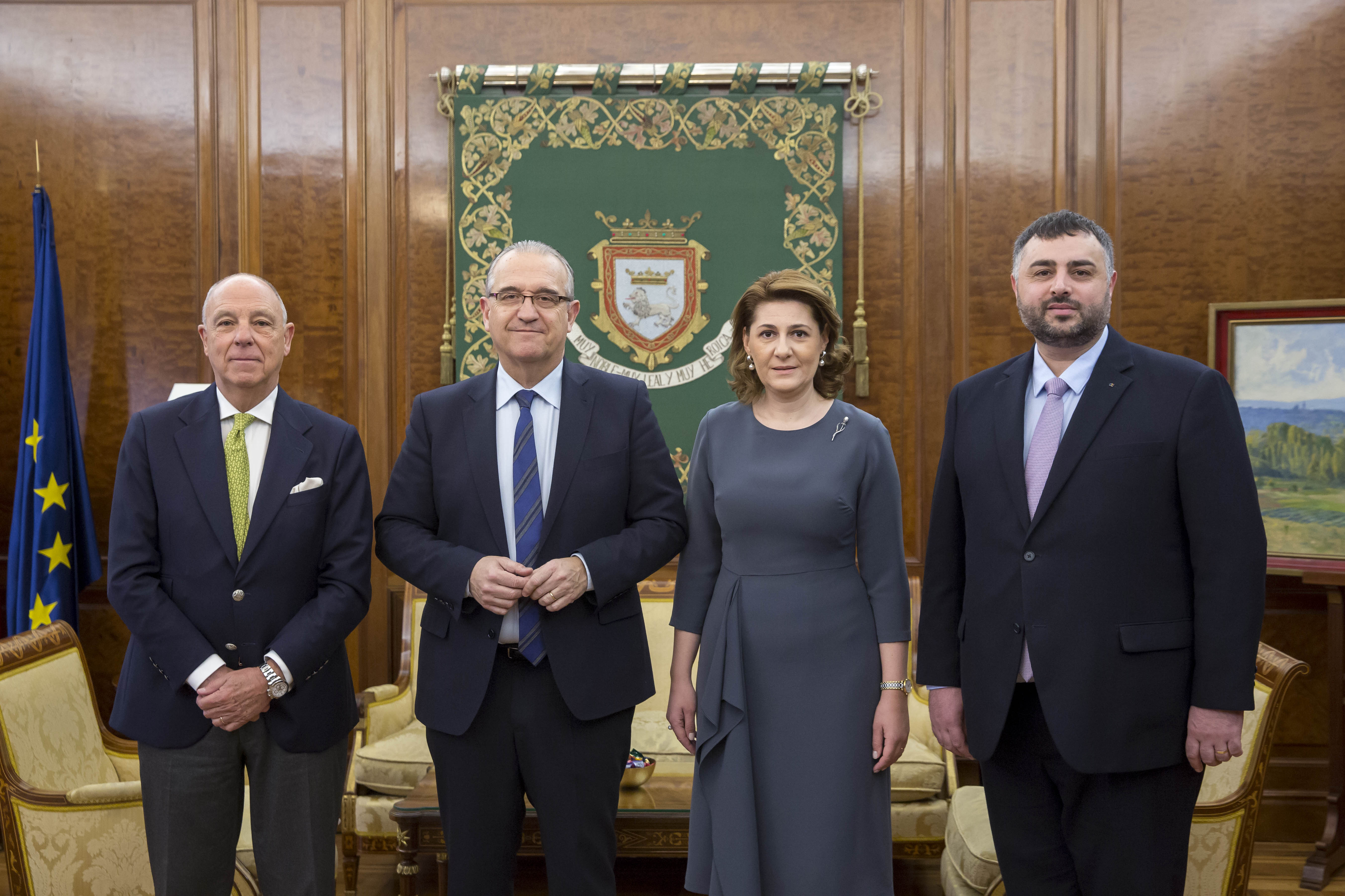 embajadora rumanía