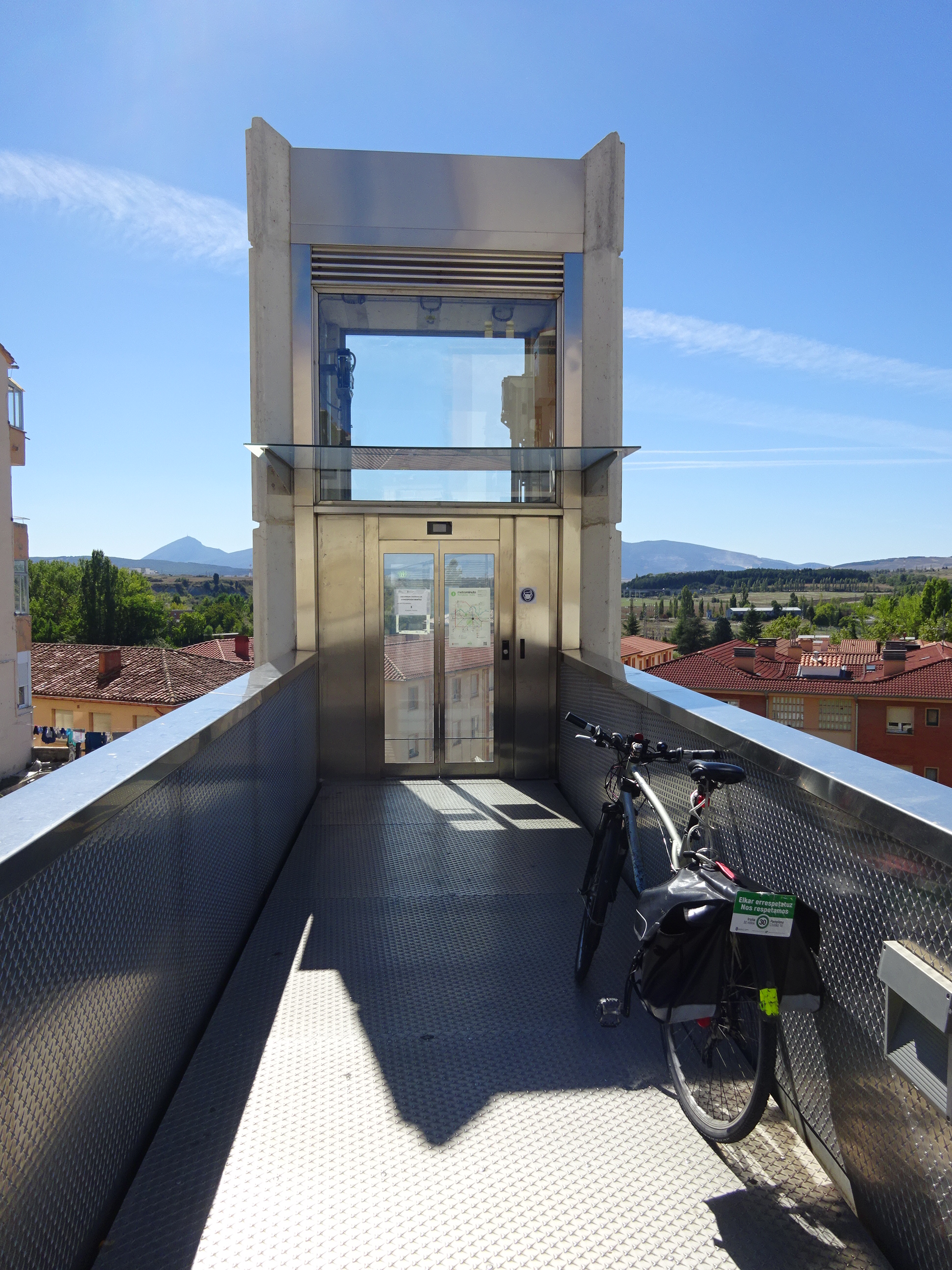Ascensor Concepción Benítez 