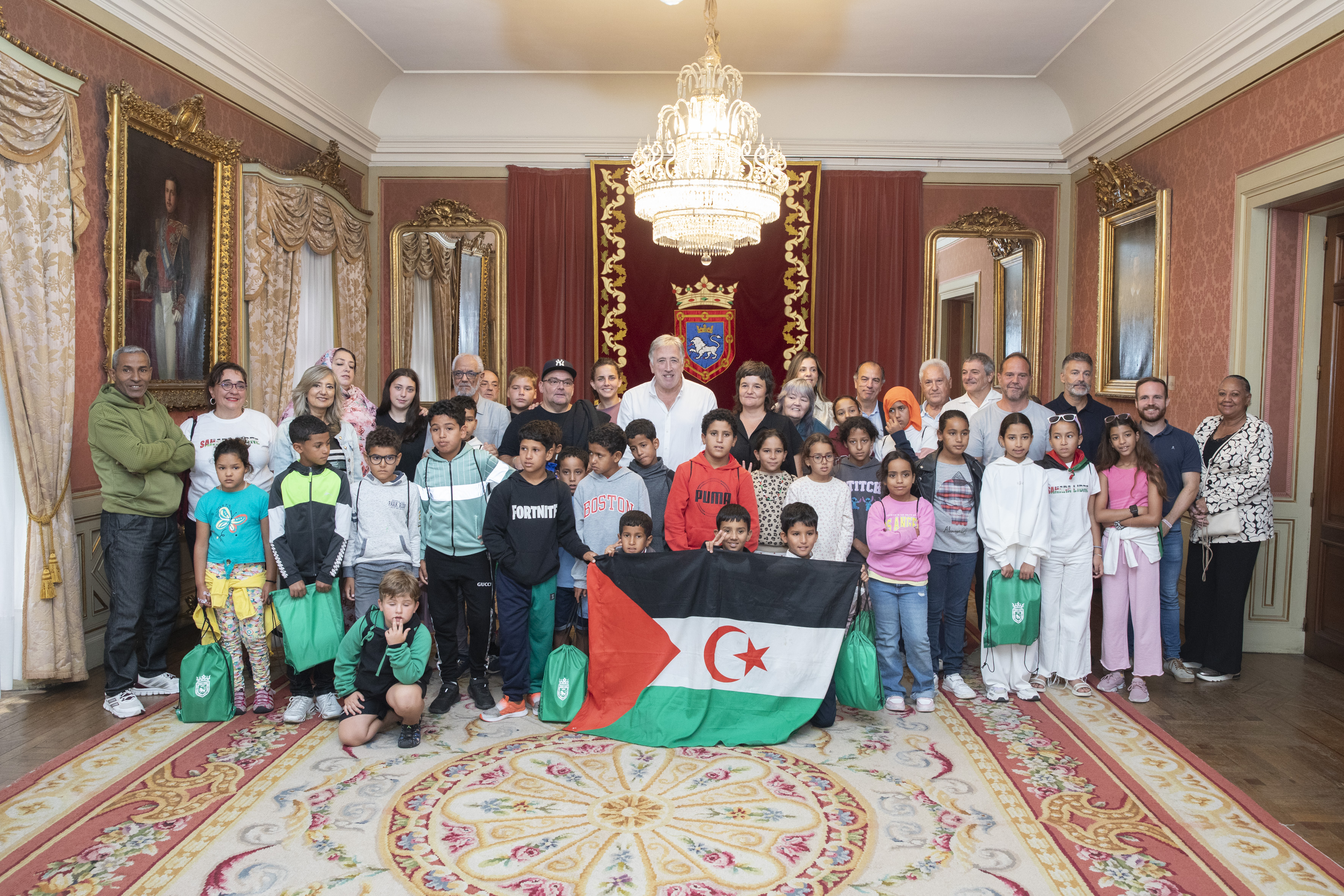 Recepción niños Ayuntamiento