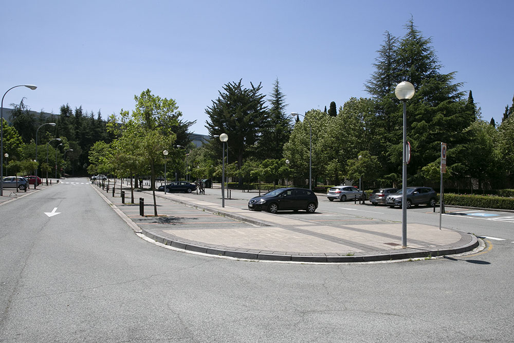 acceso cementerio
