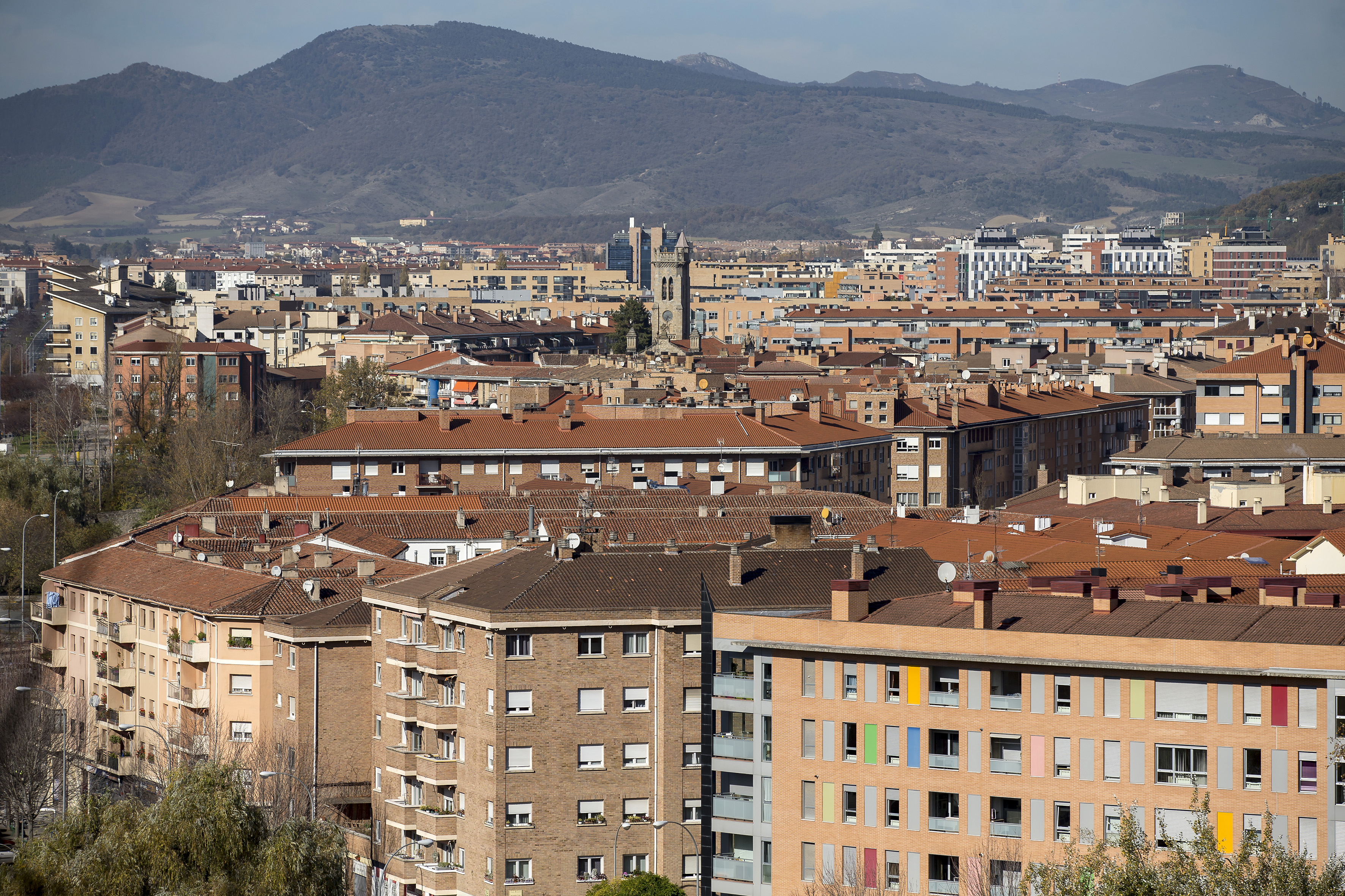 vista_rochapea_desde_murallas_1.jpg 