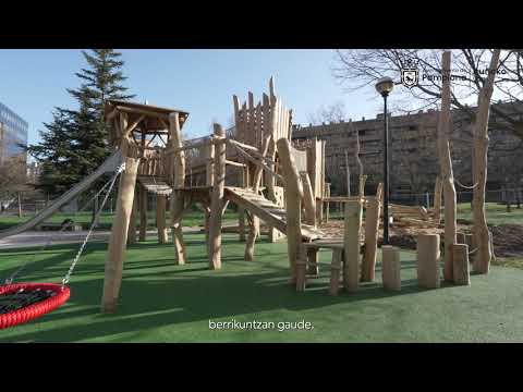 Nuevos juegos infantiles en el parque Tomás Caballero