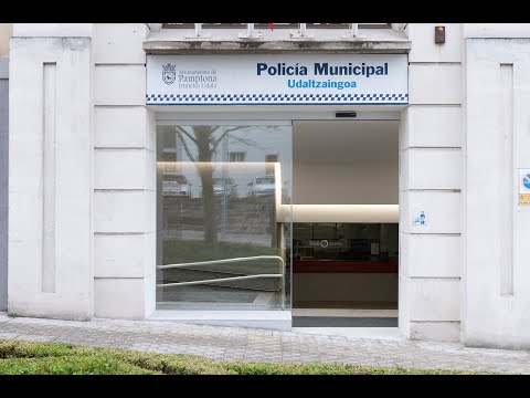 Renovado el acceso principal a la sede de Policía Municipal para hacerlo accesible