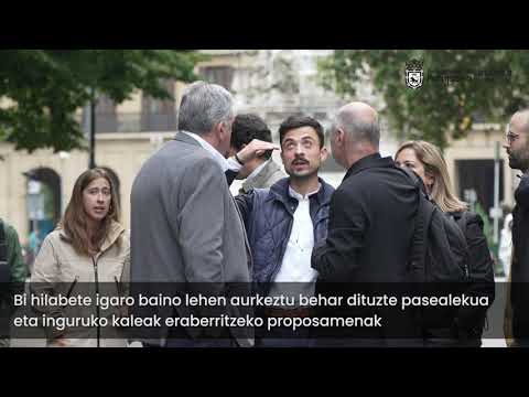 Eraberritzeko hautatutako talde erredaktoreen bisita Sarasate pasealekuan