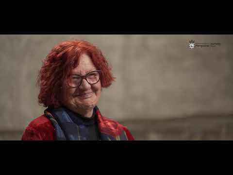 Las mujeres mayores cuentan