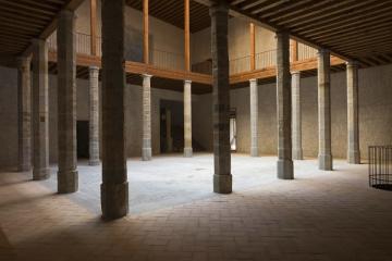 Patio del Palacio del Condestable