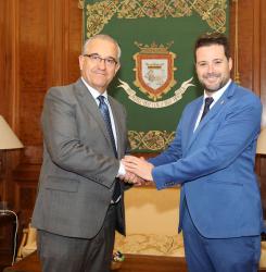 reunión alcaldes de Pamplona y Tudela