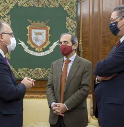 Firma convenio UNAV