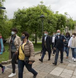 Alcalde y representantes de la Asociación de Hoteles de Pamplona en el Camino de Santiago