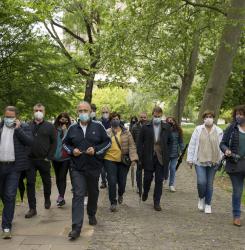 Alcalde y representantes de la Asociación de Hoteles de Pamplona en el Camino de Santiago