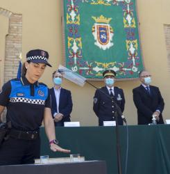 policía
