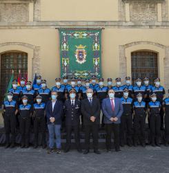 policía