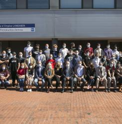 Cierre curso escuelas taller. Foto de grupo