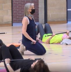 yoga_mayores3.jpg
