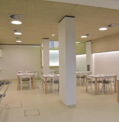 Interior del comedor municipal