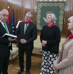 Encuentro del alcalde de Pamplona con el de Paderborn