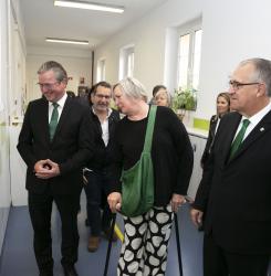 Visita del alcalde a una clase del colegio Victor Pradera