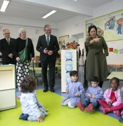 Visita del alcalde a una clase del colegio Victor Pradera