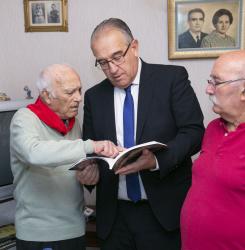 centenario pedro samanes en su casa