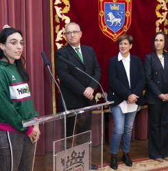 recepción saltoki triatlón