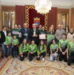 recepción saltoki triatlón