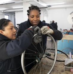 Programa ‘Reciclo’ arregla bicicletas