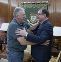 Foto encuentro Federación Internacional de Pelota Vasca