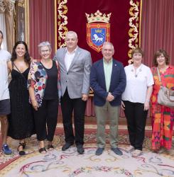 foto INSIGNIA DE ORO FEDERACION NAVARRA PELOTA VASCA
