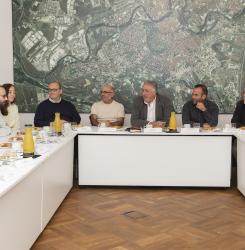 Foto visita arquitectos a Sarasate