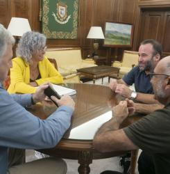 foto reunión alcaldesa de Burlada