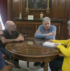 foto reunión alcaldesa de Burlada