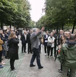 Foto visita arquitectos a Sarasate