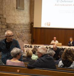 Foto charla Día de los Mayores