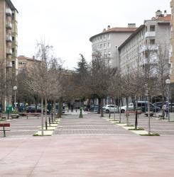 Plaza Roja Rochapea