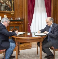 Firma convenio Euskaltzaindia 
