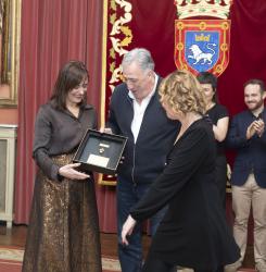 Entrega del haba de oro 