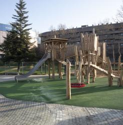 área de juego infantil del parque Tomás Caballero