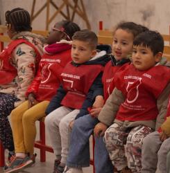 Visitas escolares a la Comparsa de Gigantes y Cabezudos