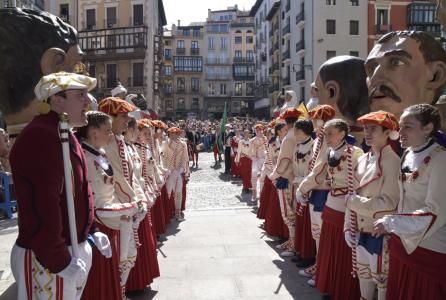 Privilegio de la Unión - Programa de Actos - 603 aniversario de la Carta Fundacional de Pamplona por el rey Carlos III el Noble