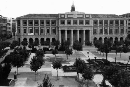 plaza de la cruz exterior 1944