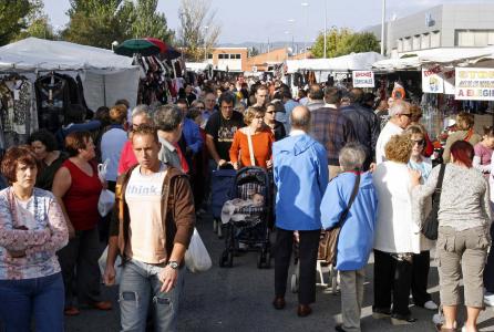 mercadillo landaben