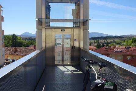 Ascensor Concepción Benítez 