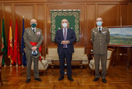 Recepción comandante militar