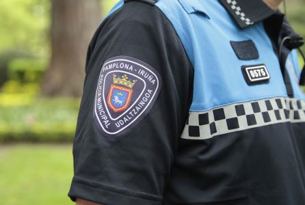 policía