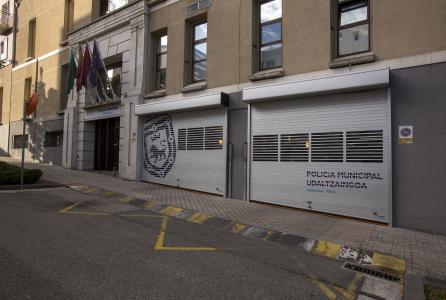 Puertas Policía Municipal 