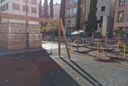 Columpios Plaza Compañía